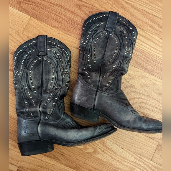 Frye Studded Billy Boot size 7.5 b - Picture 2 of 6